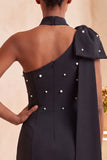Bodycon Eenschouder lichtblauwe parelmoer strik Homecoming jurk met zijmantel