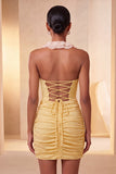 Halter neck rode bodycon gerimpelde glitter homecoming jurk met ruches en kant op de rug