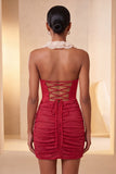 Halter neck rode bodycon gerimpelde glitter homecoming jurk met ruches en kant op de rug