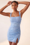 Hemelsblauwe bodycon vierkante hals pailletten met gerimpelde kant achter homecoming jurk met split