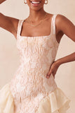 Champagne Jacquard vierkante hals met veter achter, strakke homecomingjurk met ruches
