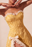 Sweetheart gele Jacquard A-lijn gerimpelde kant Achterjurk met split