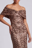 Glinsterende zeemeermin marineblauw off-the-shoulder midi moeder van de bruid jurk met pailletten