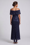 Glinsterende zeemeermin marineblauw off-the-shoulder midi moeder van de bruid jurk met pailletten