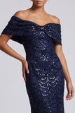 Glinsterende zeemeermin marineblauw off-the-shoulder midi moeder van de bruid jurk met pailletten