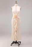 Chiffon abrikozenzeemeermin halter hals gerimpelde midi jurk met ruches en 3D bloem