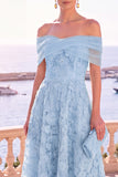 Off-the-shoulder blauwe A-lijn midi bloemenjurk met veter op de rug