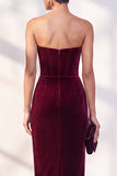 Bordeauxrode korsetschede strapless fluwelen jurk