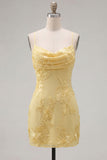 Gele Bodycon gerimpelde spaghettibandjes bloemenborduursel Homecoming Dress