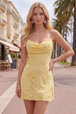 Gele Bodycon gerimpelde spaghettibandjes bloemenborduursel Homecoming Dress