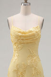 Gele Bodycon gerimpelde spaghettibandjes bloemenborduursel Homecoming Dress