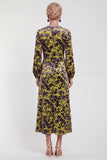 Fuchsia A-lijn ronde hals fluwelen bloemen midi jurk moeder van de bruid met lange mouwen