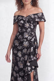 Off-the-shoulder zeemeermin zwarte bloemen met ruches lange moeder van de bruid jurk met split