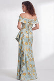 Off-the-shoulder zeemeermin zwarte bloemen met ruches lange moeder van de bruid jurk met split