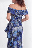 Off-the-shoulder zeemeermin zwarte bloemen met ruches lange moeder van de bruid jurk met split