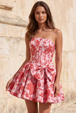 Rode A-lijn strapless korset Jacquard bloemen Homecoming jurk met strik