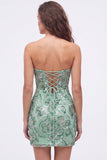 Strapless groene bodycon pailletten korte homecomingjurk met veter op de rug