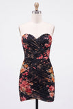 Zwarte Sweetheart gerimpelde Floral Bodycon Korte Homecoming-jurk met kant op de rug