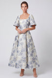 A-lijn Stoffy Blue Jacquard vierkante hals bloemenjurk met korte mouwen