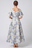 A-lijn Stoffy Blue Jacquard vierkante hals bloemenjurk met korte mouwen