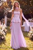 Lichtpaarse strapless A-lijn chiffon maxijurk met ruches en kralen