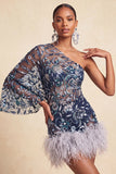 Marineblauwe eenschouder bodycon met pailletten homecoming jurk met veren