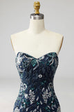 Strapless marineblauw bodycon pailletten korte homecomingjurk met veren