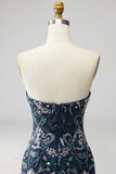 Strapless marineblauw bodycon pailletten korte homecomingjurk met veren