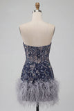 Strapless marineblauw bodycon pailletten korte homecomingjurk met veren