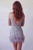 Stoffy lavendel bloemen V-hals bodycon korte homecomingjurk met veer