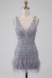 Stoffy lavendel bloemen V-hals bodycon korte homecomingjurk met veer