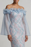 Off-the-shoulder stoffige blauwe bodycon met bloemenkralen lange moeder van de bruid jurk met ruches