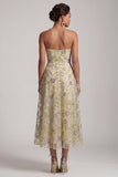 A-lijn stoffige salie strapless pailletten met bloemen midi moeder van de bruid jurk