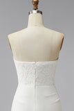 Strapless witte bodycon mini bruidsdouchejurk met kant