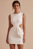 Bodycon uitgesneden ronde hals kleine witte jurk met strik