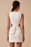 Bodycon uitgesneden ronde hals kleine witte jurk met strik