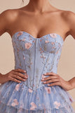 Blauwe A-lijn strapless korsetjurk met bloemen en ruches en baskische taille homecoming jurk