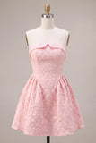 Strapless roze Jacquard A-lijn rucheerjurk korte homecomingjurk