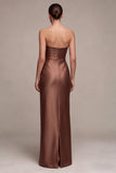 Koffie strapless gerimpelde satijnen lange formele jurk met split