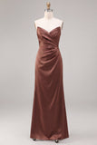 Koffie strapless gerimpelde satijnen lange formele jurk met split