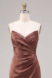 Koffie strapless gerimpelde satijnen lange formele jurk met split