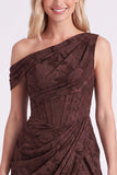 Espresso Eénschouder Bloemen Gerimpelde Corset Lange Bruidsmeisjesjurk met split
