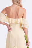 Off-the-shoulder narcissen Chiffon met gerimpelde lange bruidsmeisjesjurk