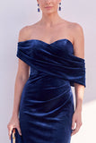 Bordeauxrode Off-the-Shoulder fluwelen gerimpelde zeemeermin formele jurk
