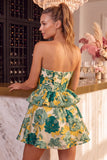 Groene bloemen strapless A-lijn gelaagde korte homecomingjurk met ruches