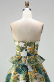 Groene bloemen strapless A-lijn gelaagde korte homecomingjurk met ruches