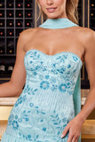 Rode strapless kralenvormige A-lijn bloemen geborduurde homecomingjurk met halsdoek