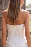 Ivory Bodycon strapless Pearls Korte Bruidsdouchejurk met 3D-bloem