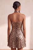Glinsterende luipaardprint pailletten strapless korte homecomingjurk met rosette choker