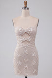 Ivoor bodycon uitgesneden strapless korte homecomingjurk met pailletten